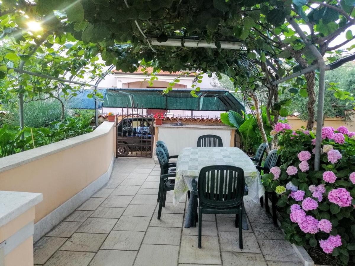 Apartman 100M2, Full Opremljen, Privatni Parking. بولا المظهر الخارجي الصورة