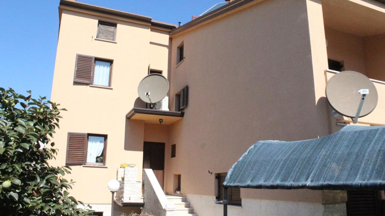 Apartman 100M2, Full Opremljen, Privatni Parking. بولا المظهر الخارجي الصورة