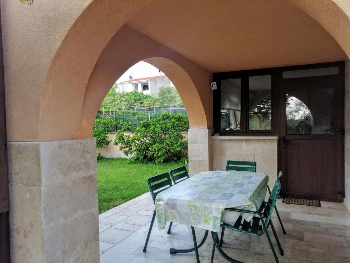 Apartman 100M2, Full Opremljen, Privatni Parking. بولا المظهر الخارجي الصورة