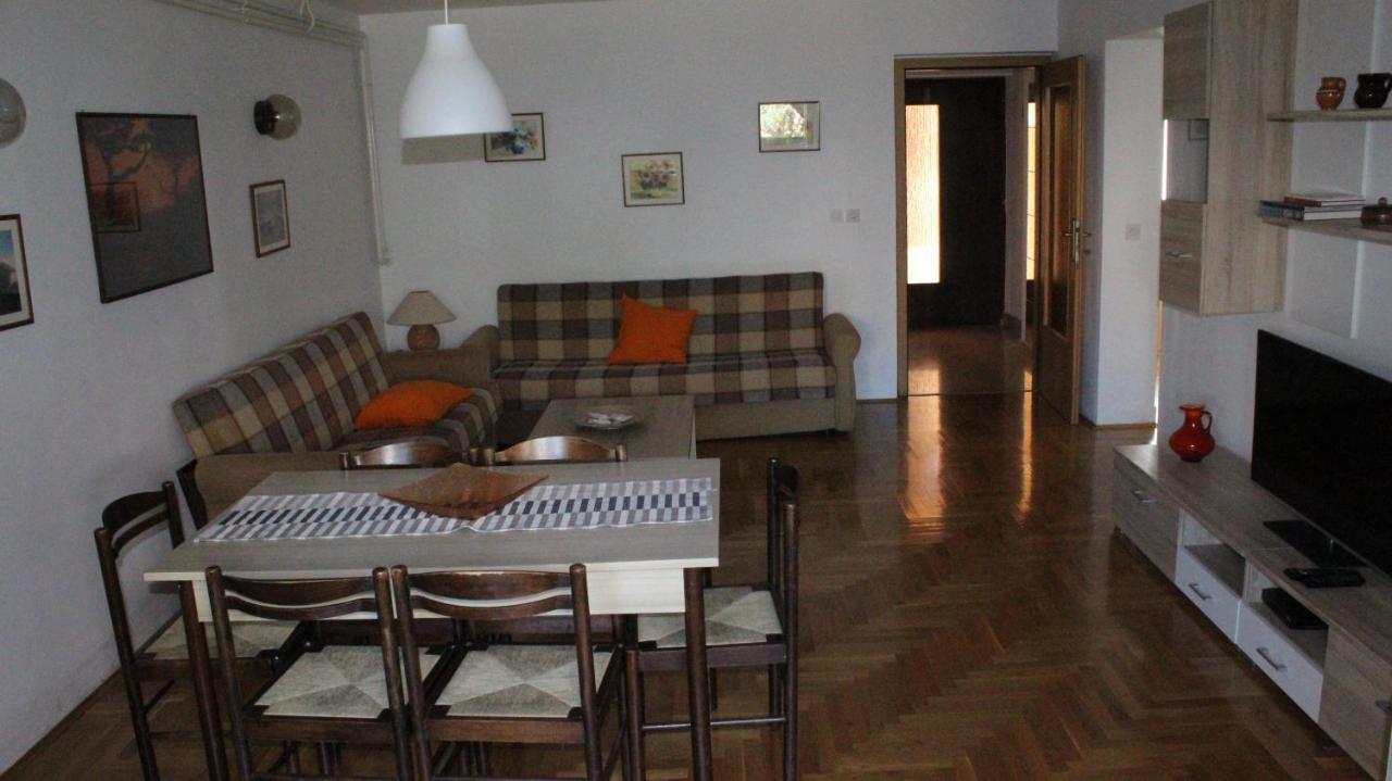 Apartman 100M2, Full Opremljen, Privatni Parking. بولا المظهر الخارجي الصورة